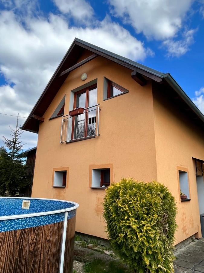 Cely Dum Flora V Ceskosaskem Svycarsku Apartment Janov Exterior photo